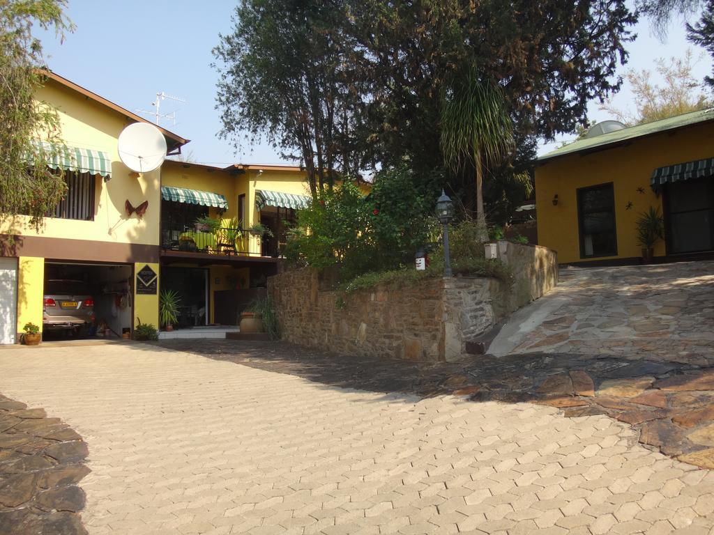Maison Ambre Guesthouse Windhoek Exterior photo